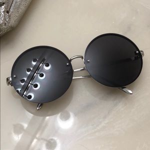 big circle sunglasses